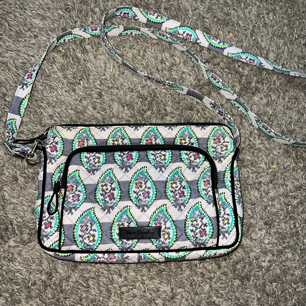 Vera Bradley Crossbody Purse, Worn Only A Couple Times, Plenty of Pockets